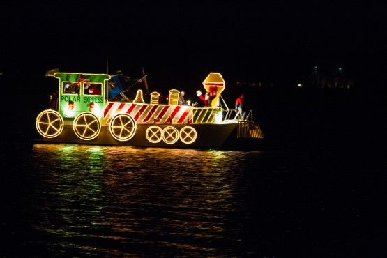 Solomons Lighted Boat Show